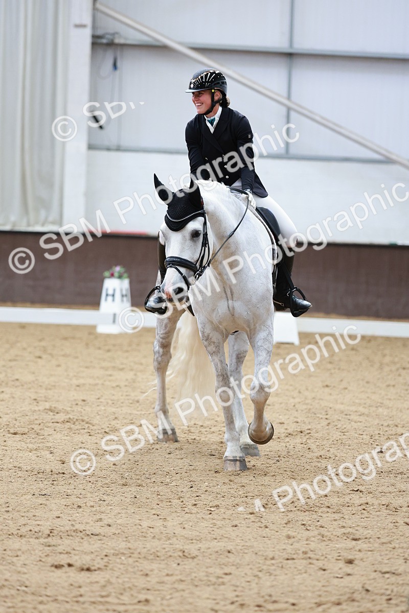 SBM_008326 - Class 6b - Novice 6 - 9.28-10.41