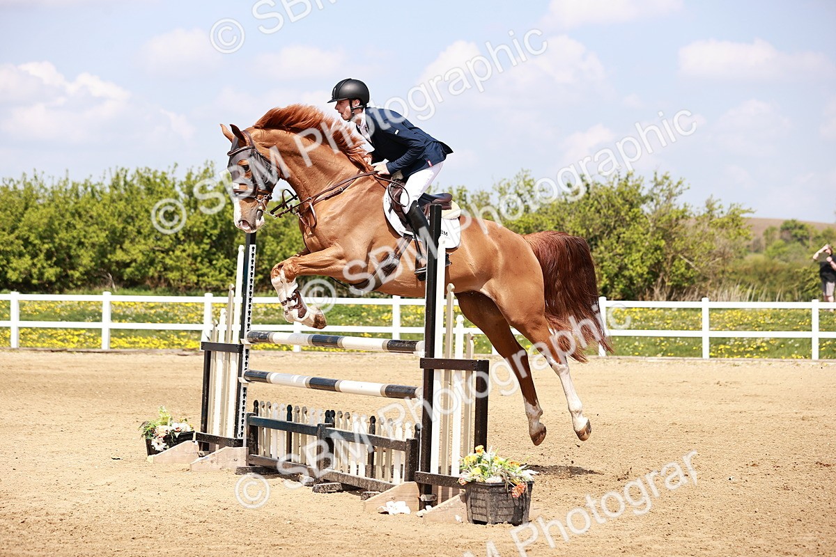  - Class 24 - Senior Newcomers - 1.10m