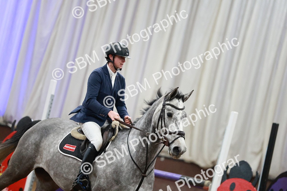 SBM_004430 - Class 17 - Senior Newcomers - 1.10m