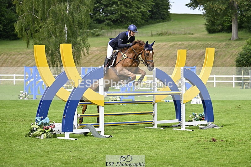 250613A-110518-00700 - Cls 1 Snr Newcomers and 1.10m Open