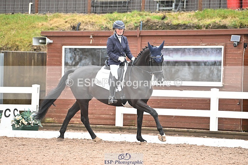 250215-140030-03978 - 228-Louise.Hutchinson-Shovern.Noire