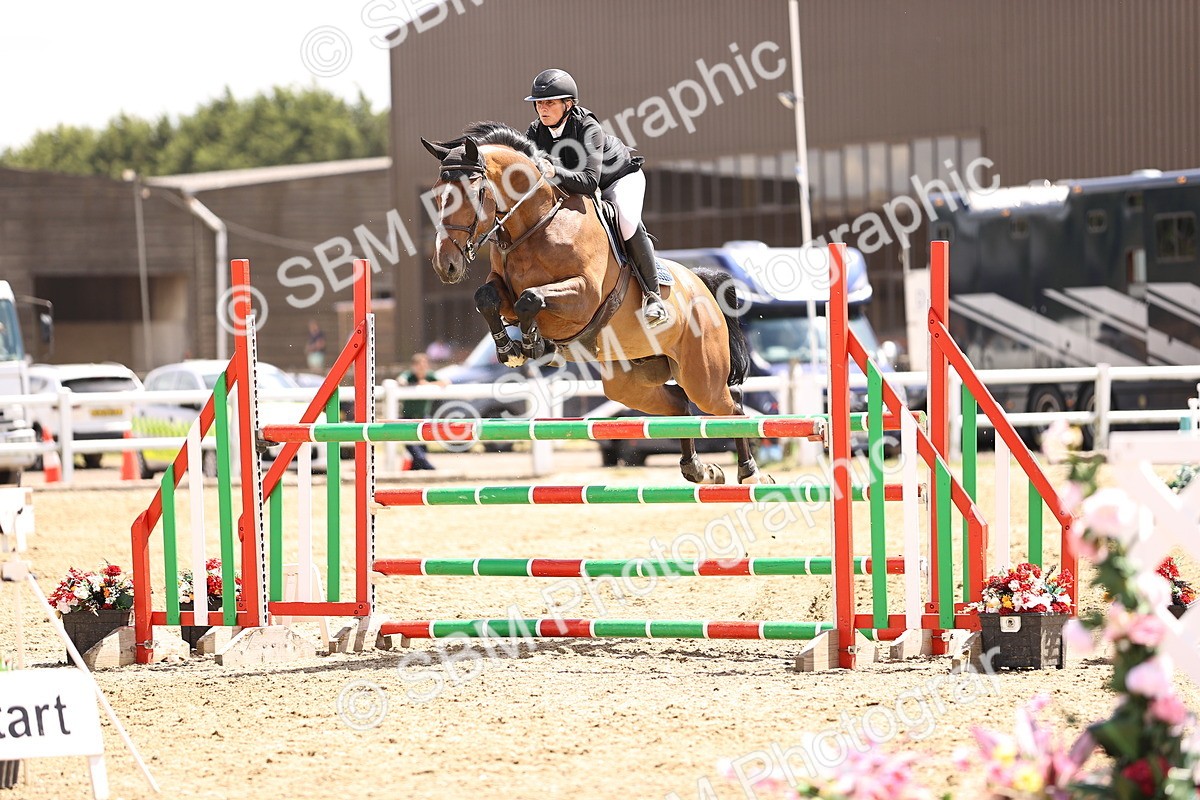 SBM_003843 - Class 22 - Senior Foxhunter 1.20m