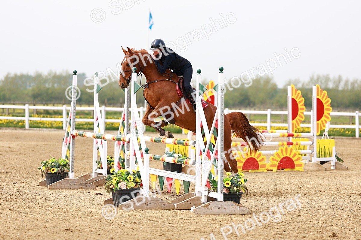  - Class 17 - Senior 1.05m