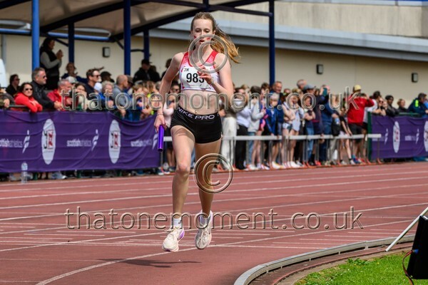 Relays26-923656 - Female Set Four