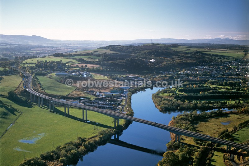 A00406C The Friarton Bridge over the River Tay Perth City in 2002 - Settlements, infrastructure and attractions
