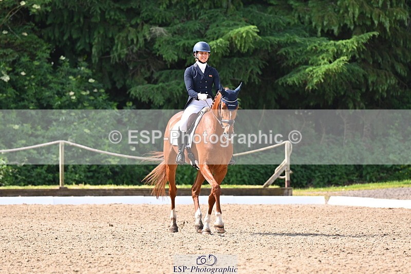 250523A-101728-05887 - C-261-Danielle.Dunn-ICI.DOR.DE.DONNA.CADANZA.Z