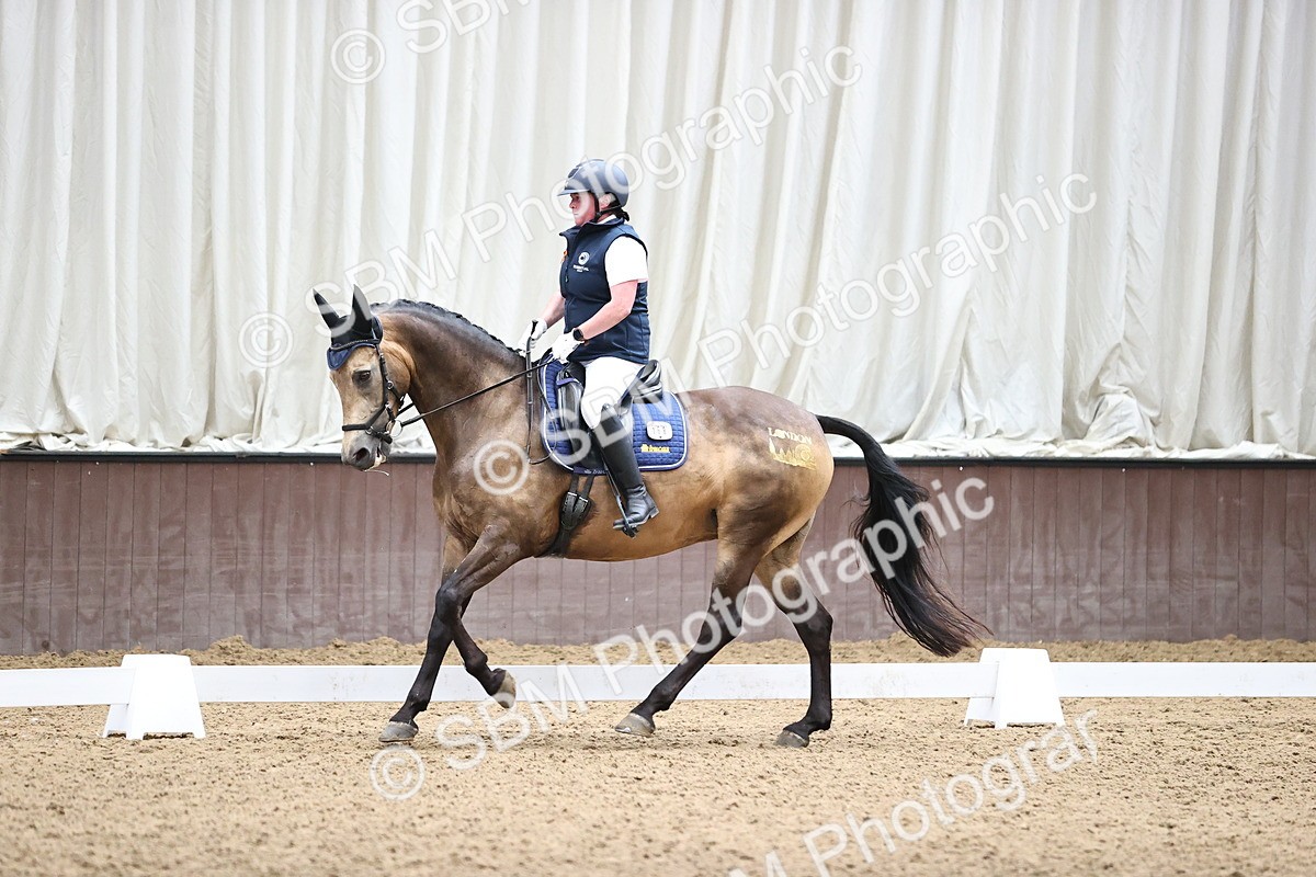 SBM_002400 - Novice 4 - 13.38-14.30