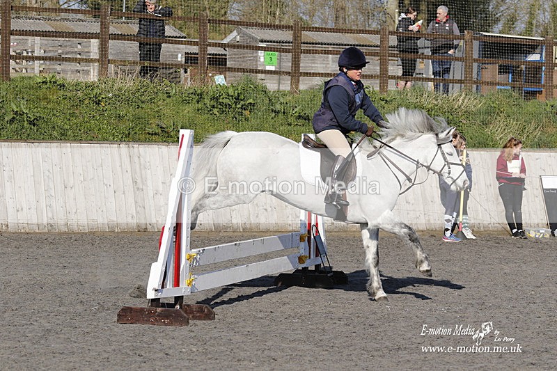 _EST0125 - Bourne Valley Riding Club Winter Showjumping 27/03/22