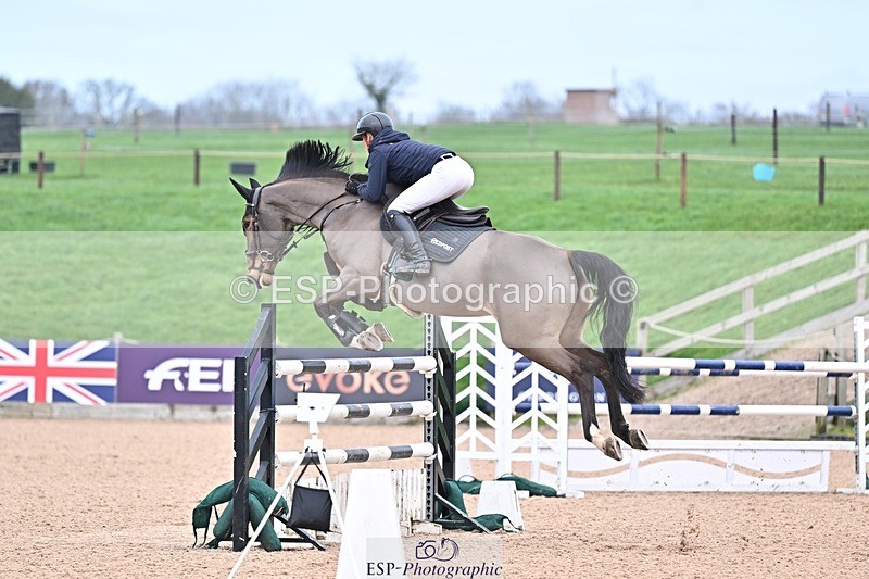 260211-140129-00643 - Cls 5 Foxhunter and 1.20m