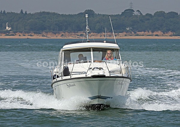 120810 SPELLBOUND WT7A0125 - Motorboats - Hardtop