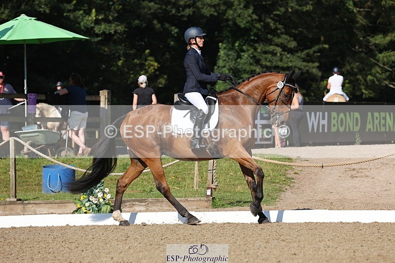 240719-090432-00013 - 171-Sophie_Hawke-Enormouse