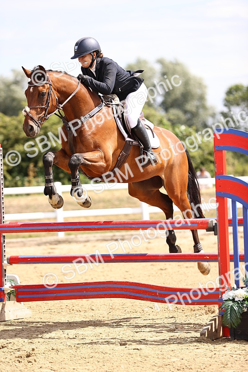 SBM_009812 - Class 8 - Senior Newcomers - 1.10  Open