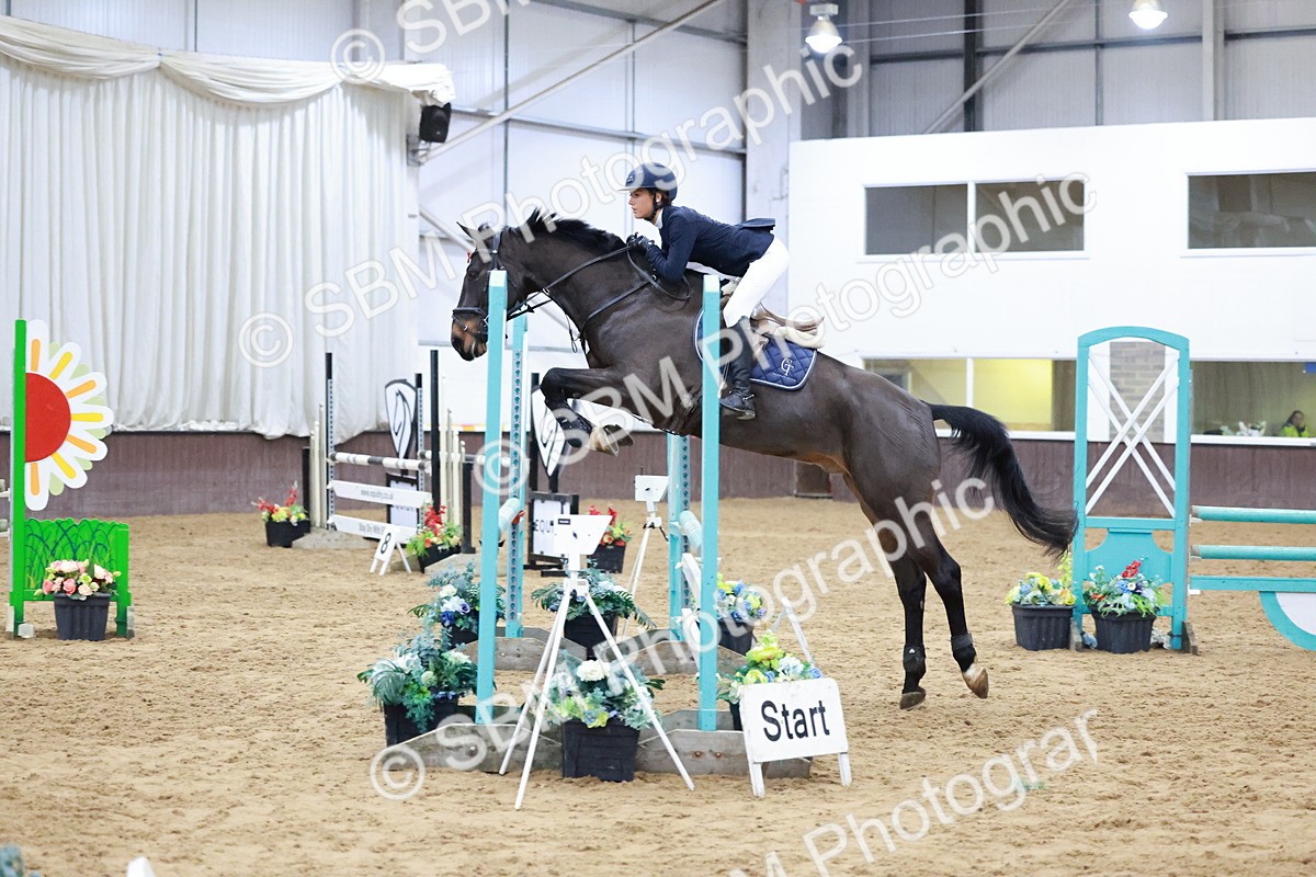 SBM_007633 - Class 24 - Nupafeed Supplements Senior Discovery/ 1m Open