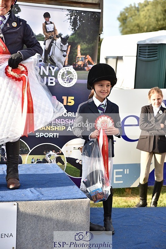 230824-182858-07075 - Thursday 40 and 50cm Presentations