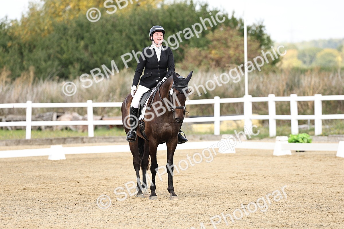 SBM_018190 - Class 16 - Novice 5 - 11.12-12.01