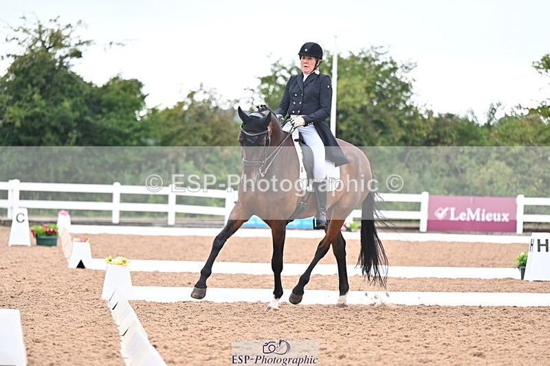 240815A-155238-02470 - 228-Nicola.Rapley-Scolari's.Glory