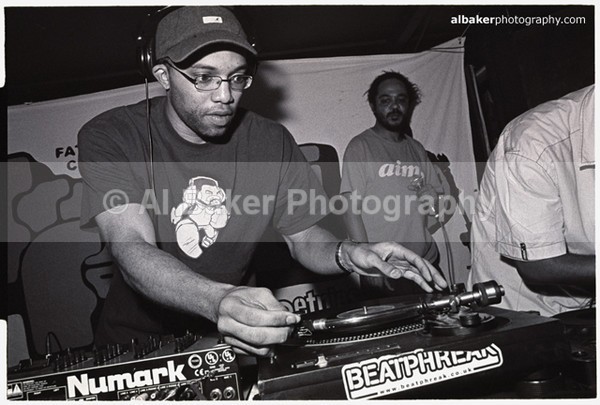 02 j-rocc kwasi - Friends-&-Family @ the-roadhouse 07.02.04