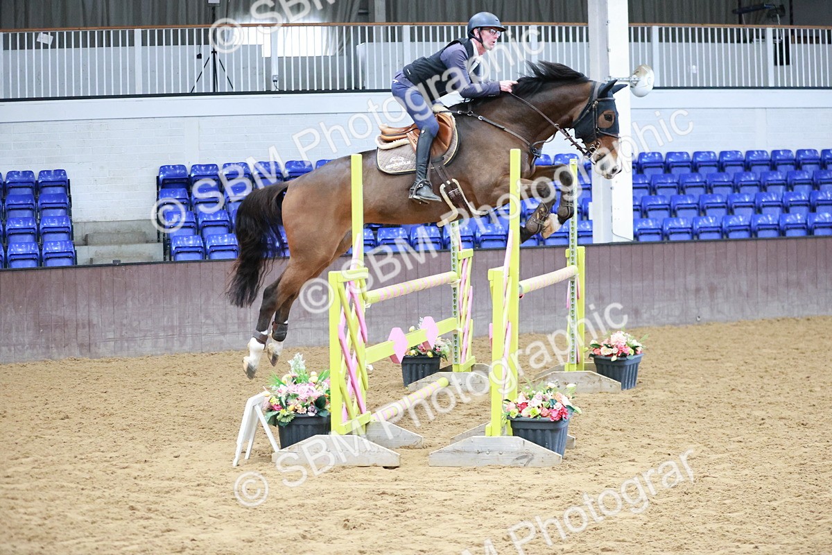 SBM_004044 - Class 11 - Senior Newcomers - 1.10m