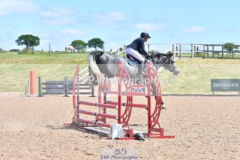 240609A-121936-05119 - Cls 18 Snr Newcomers and 1.10m Open