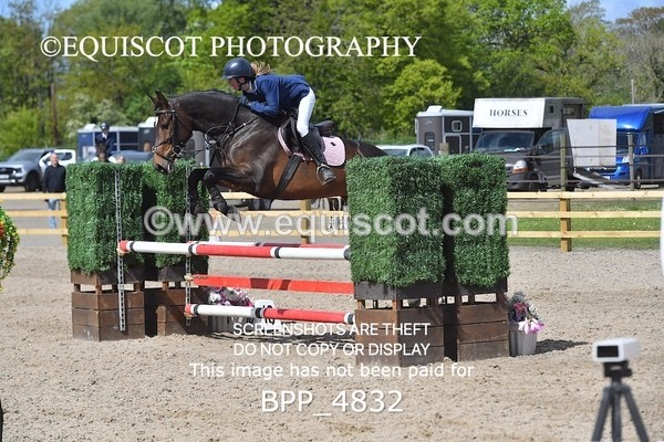 BPP_4832 - CLASS 14  SAT Senior British Novice/ 90cm Open