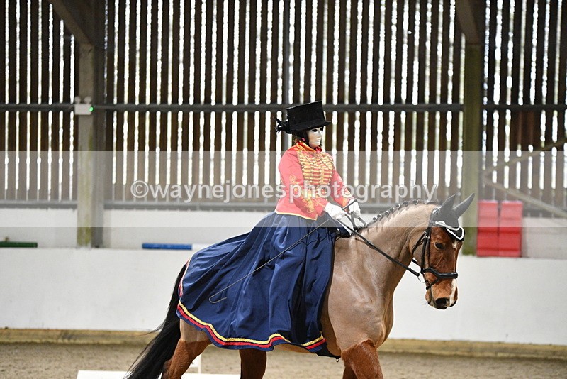 WJ5_9281 - Time 13:04 to 13:41 Fancy Dress DTM