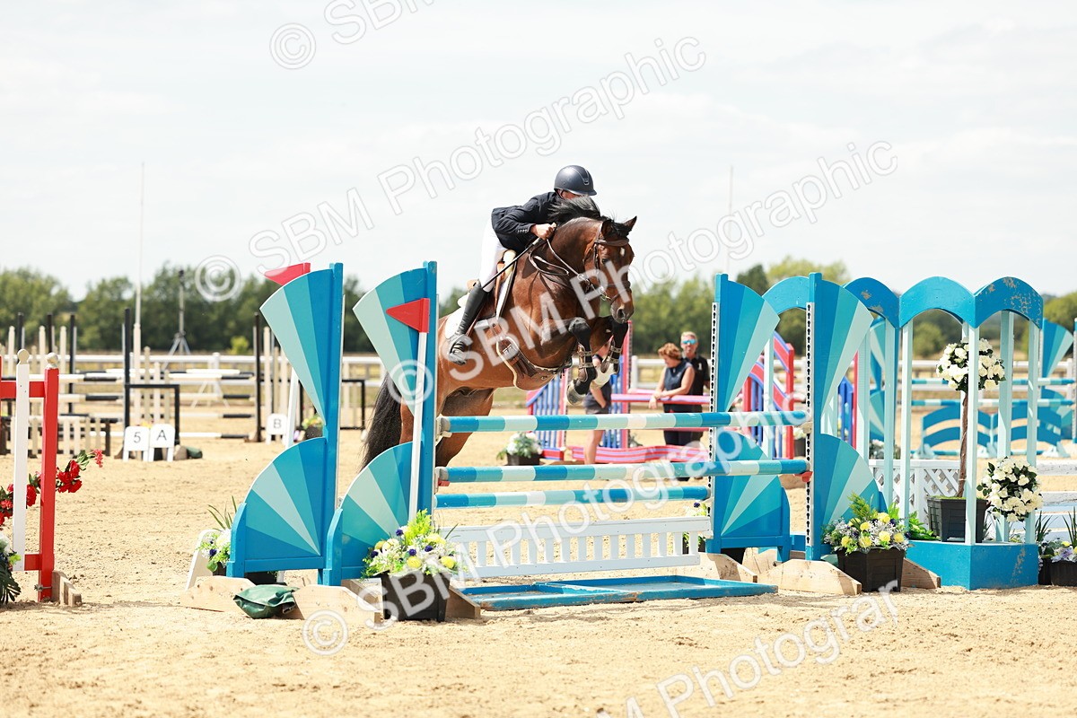 SBM_007659 - Class 3 - Senior Newcomers - 1.10m Open