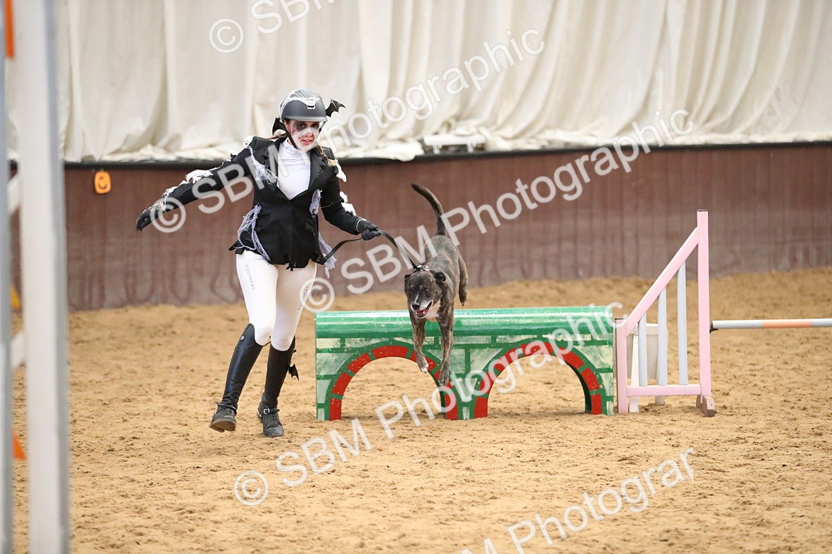 SBM_001822 - Class 3 - Horse & Hound