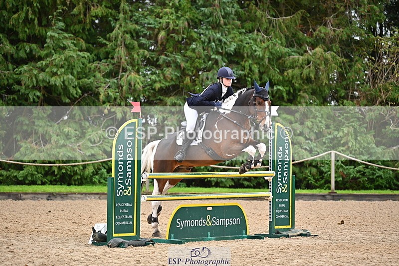 251026A-113942-24069 - D-341-Charlotte.Northcott