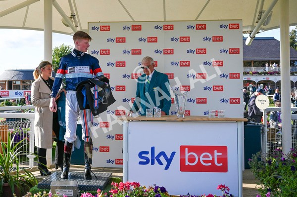 240824-Race 7-Sir Busker-1877 - Race 7 5.20pm Sky Bet Finale Handicap