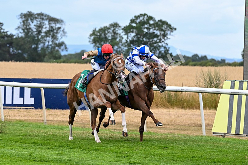 010826-Race 3-Brighton Beach-2692 - Race 3 14.43pm Theakston Great Yorkshire Pint EBF Novice Stakes
