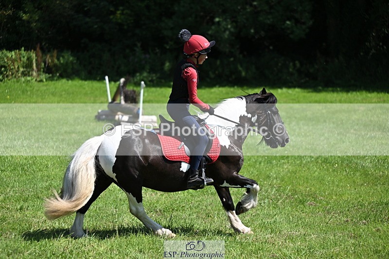 240729B-142327-02744 - Abbie's Group XC