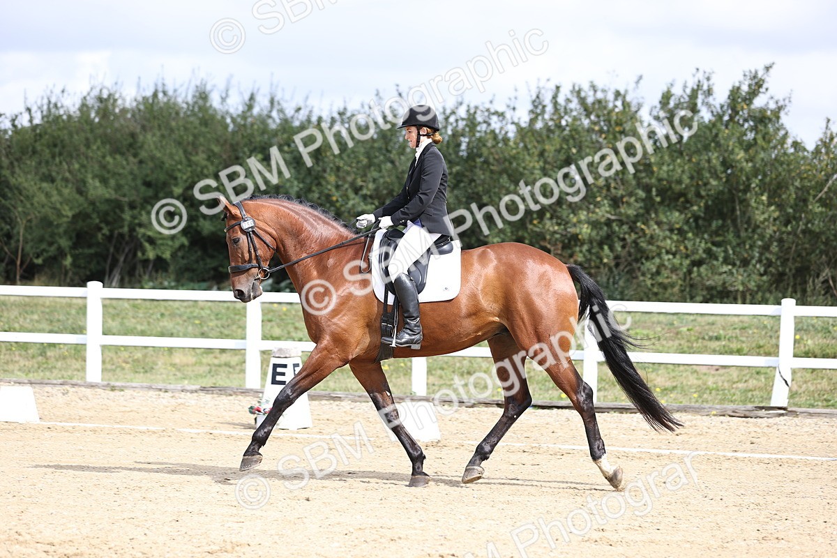 SBM_016158 - Class 14 - Novice 23 - 10.29-11.32