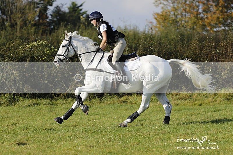  WWHT 171021 4032 - Open (1.00m)  17/10/21