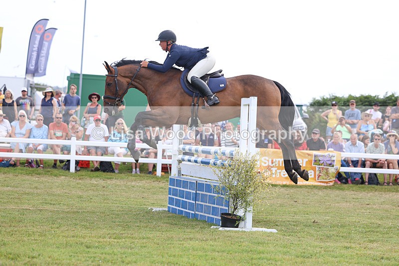 3E7A0369 - Class B: Showjumping Accumulator