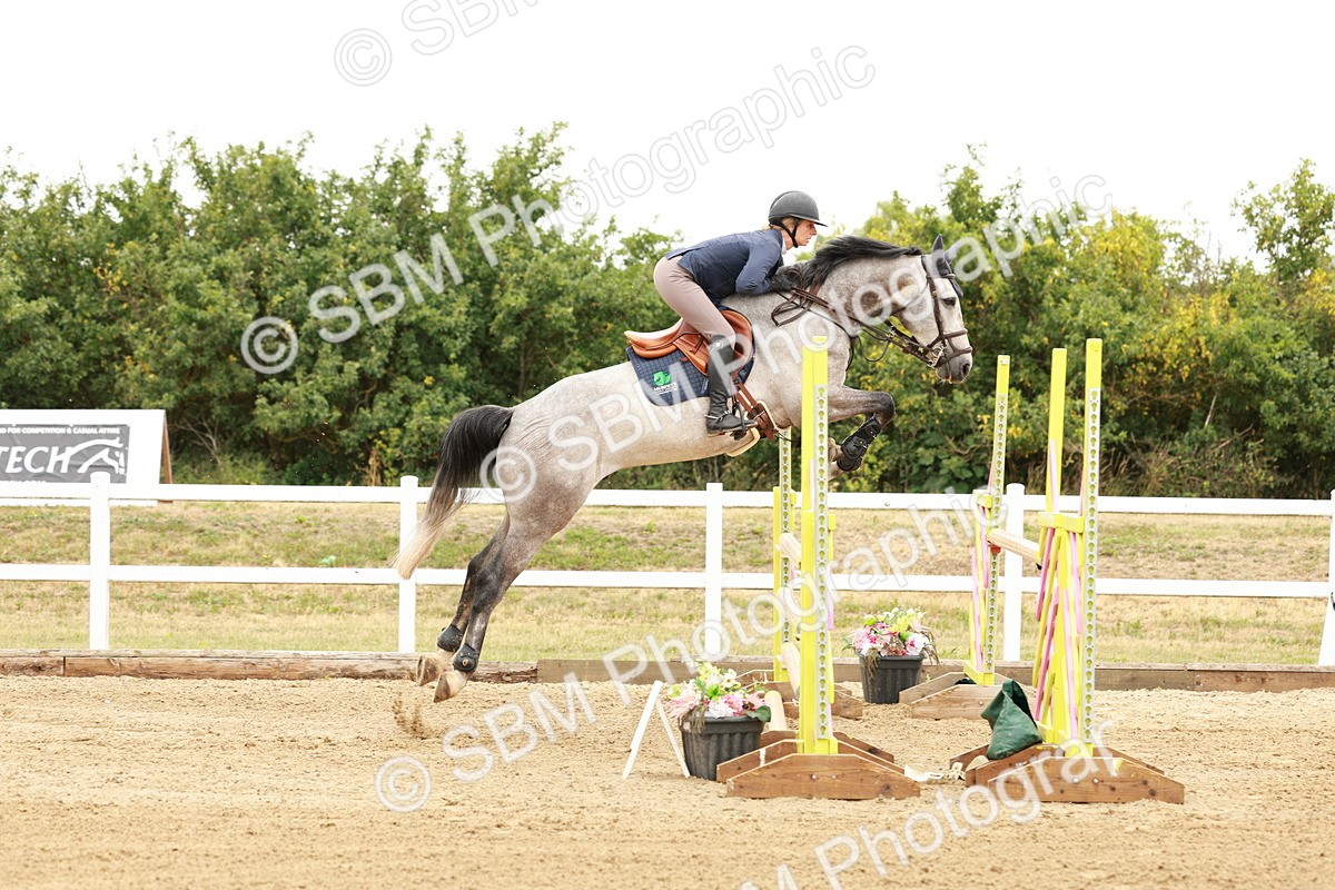 SBM_016605 - Class 20 - Senior Newcomers - 1.10m