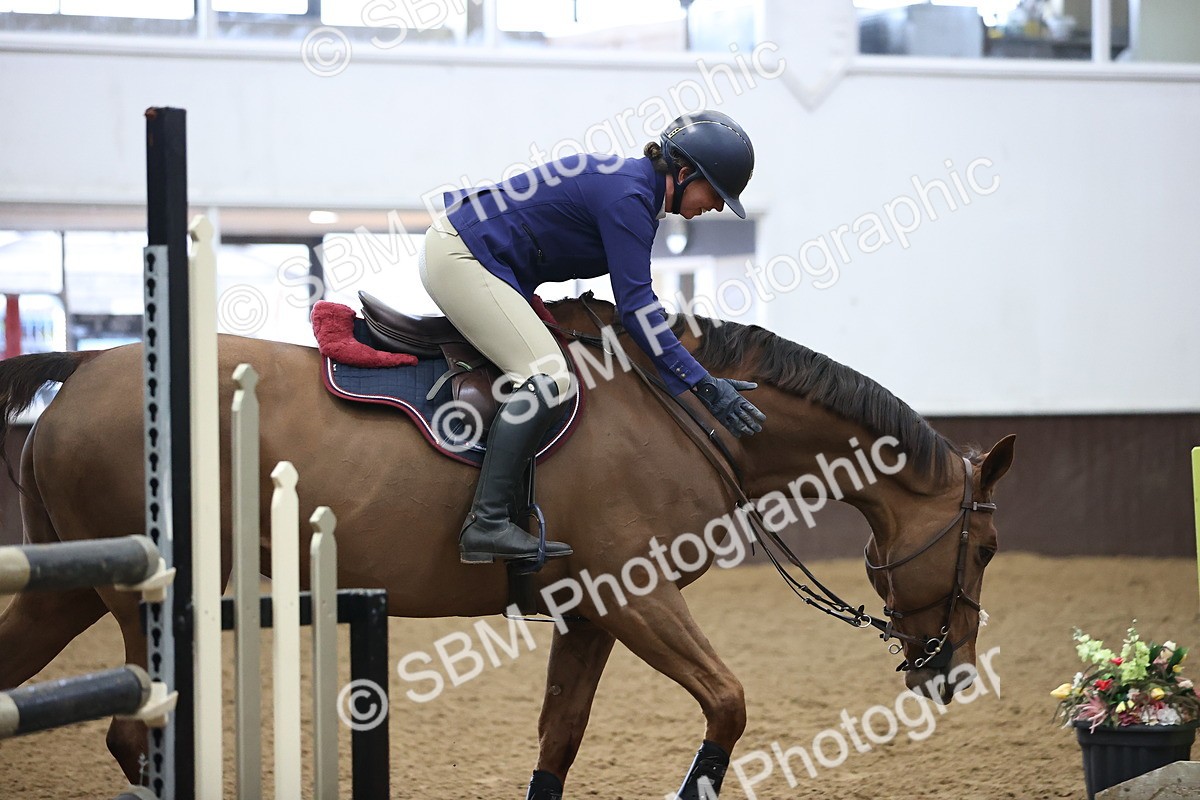 SBM_001710 - Class 4 - Senior Newcomers - 1.10m Open