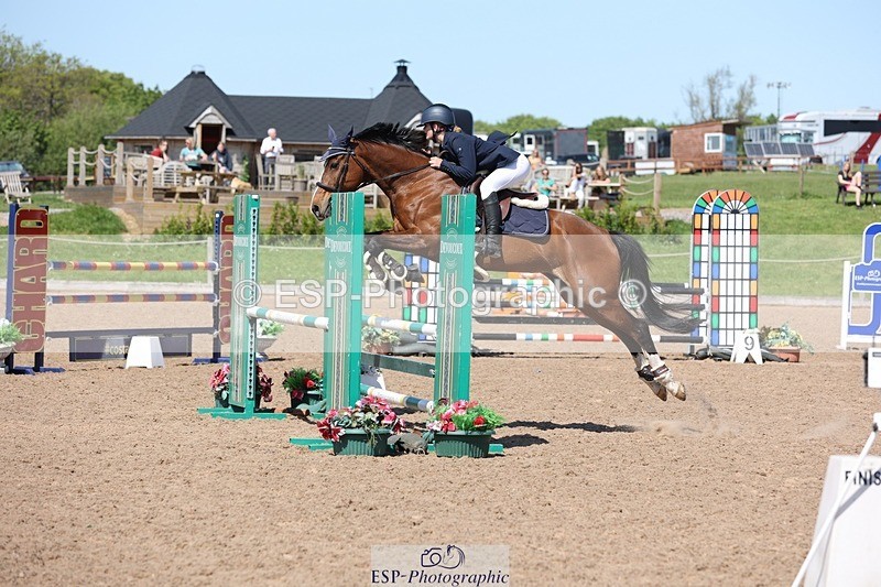 250503-144325-01470 - Cls 13+14 Children on Horses