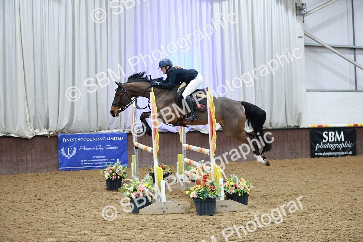 SBM_004592 - Class 17 - Senior Newcomers - 1.10m