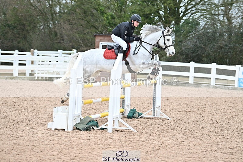 240128A-121253-00800 - Cls 4 Pony Newcomers and 1m Open