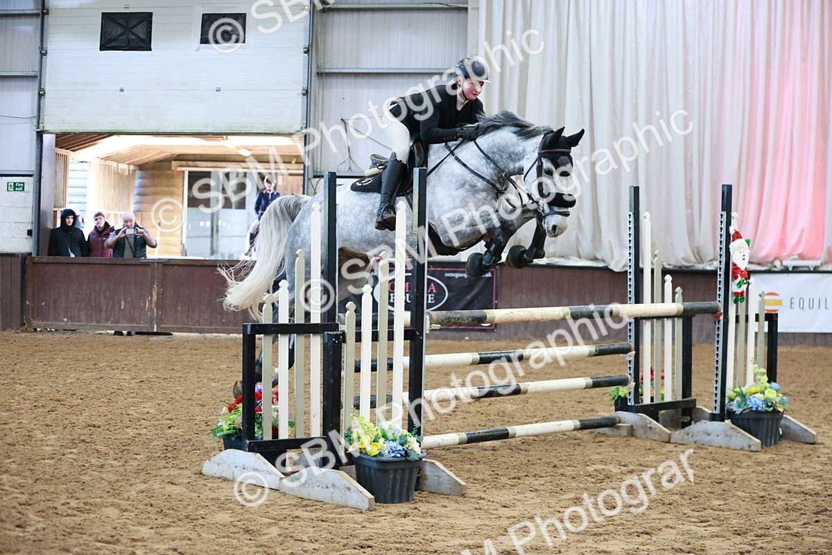 SBM_001209 - Class 4 - Senior Newcomers 1.10m