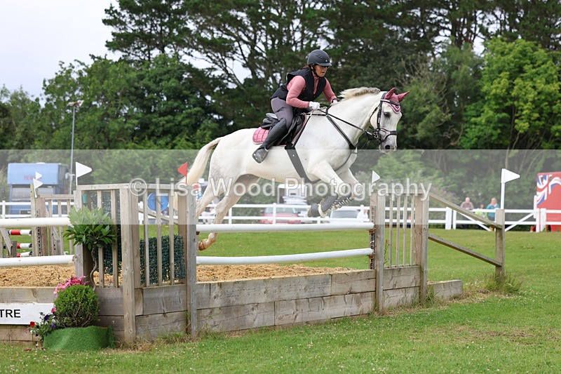 3E7A2807 - Class 8: 1m open