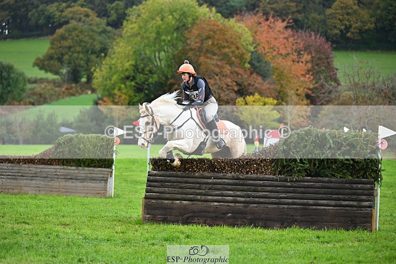 251025A-095118-16397 - D-324-Clare.Pascoe