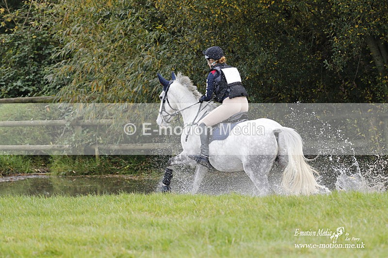  WWHT 171021 2357 - Novice Pairs (0.80m)  17/10/21