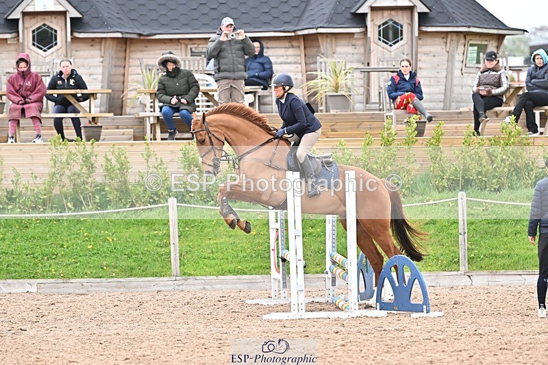 250414-101533-00038 - 70cm Round 1