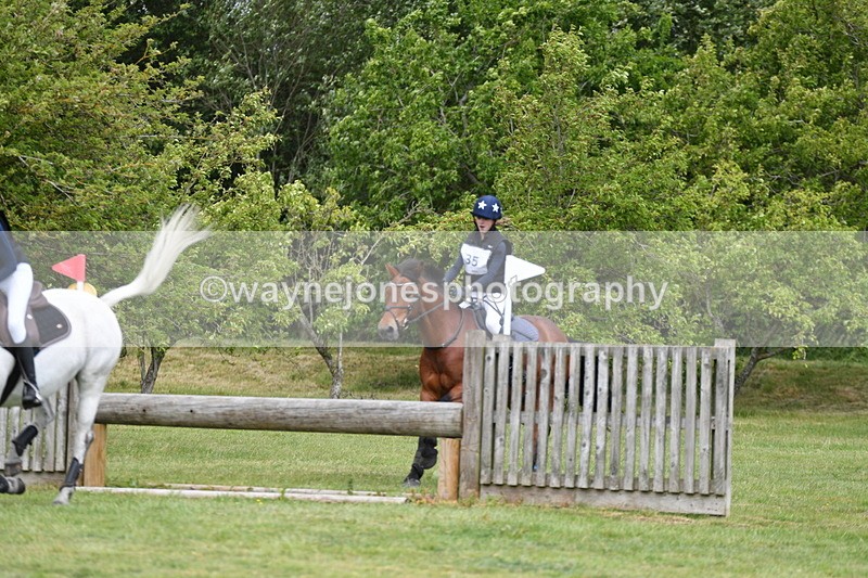 WJ5_3377 - Class 5 80cm Pairs