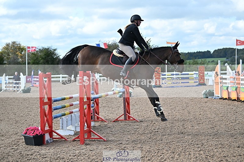 241005A-133432-04027 - SAT Cls 19 1.10m Amateur Quali