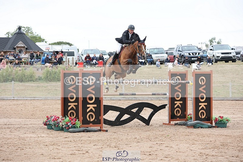 250719-181559-17840 - Cls 7, 3 Star Big Tour Break to End