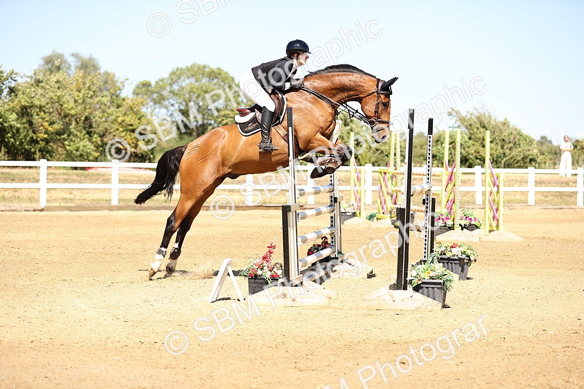 SBM_015144 - Class 16 - Senior foxhunter - 1.20m Open