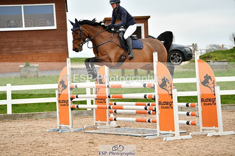 240112A-141208-01112 - Cls 6 Foxhunter and 1.20m Open