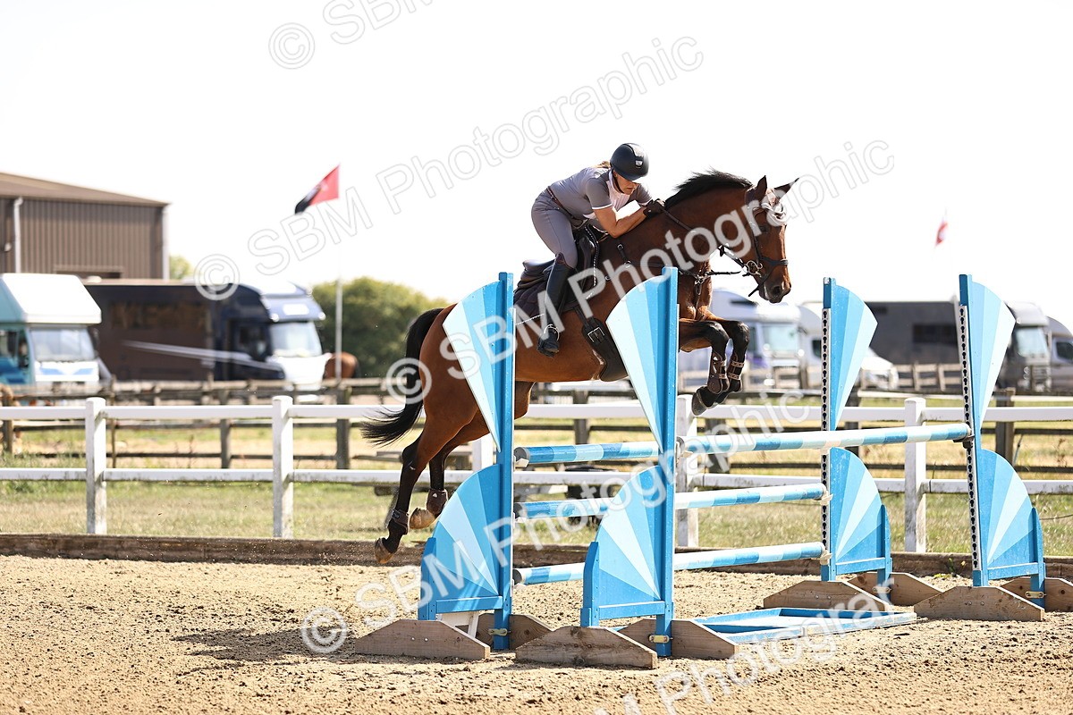 SBM_006918 - Class 13 - Senior Newcomers - 1.10m